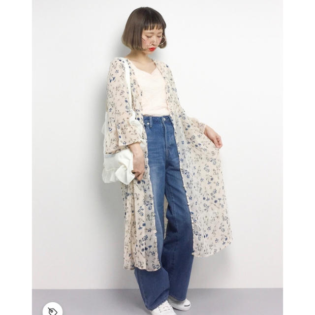 RayCassin(レイカズン)のRay Cassin 花柄シフォンガウン レディースのトップス(カーディガン)の商品写真