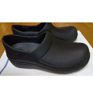 クロックス(crocs)の美品クロックスcrocs Neria Pro Clog W W5  厨房 レイン(レインブーツ/長靴)