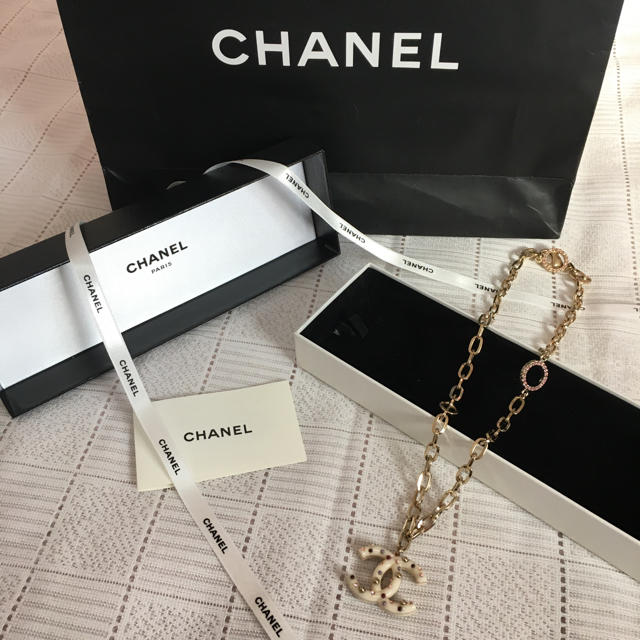 【CHANEL】COCOマーク ネックレス ホワイトネックレス