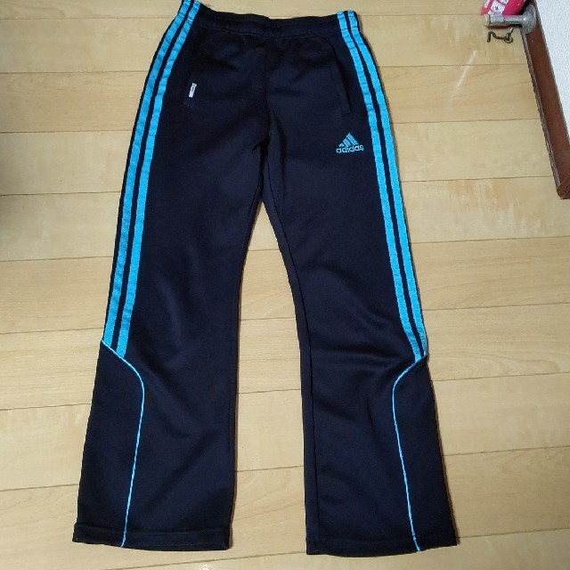 adidas(アディダス)のアディダスジャージ下 キッズ/ベビー/マタニティのキッズ服女の子用(90cm~)(パンツ/スパッツ)の商品写真