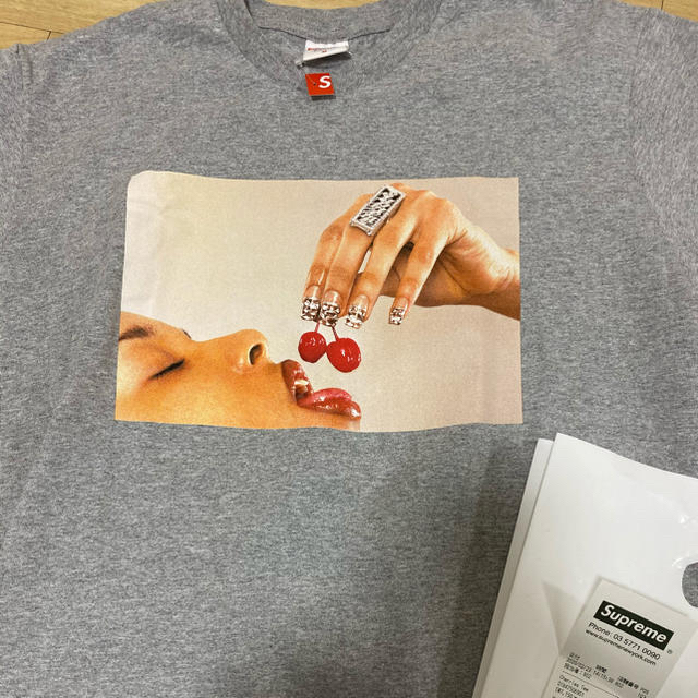 Supreme(シュプリーム)のsupreme cherry tee ノベルティーセット メンズのトップス(Tシャツ/カットソー(半袖/袖なし))の商品写真