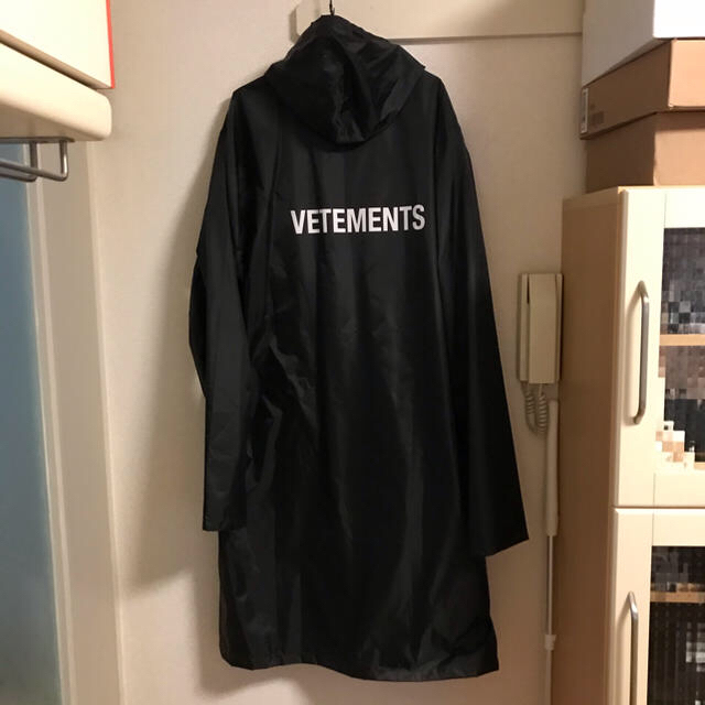 専用 VETEMENTS ヴェトモン Oversized Raincoat メンズのファッション小物(レインコート)の商品写真