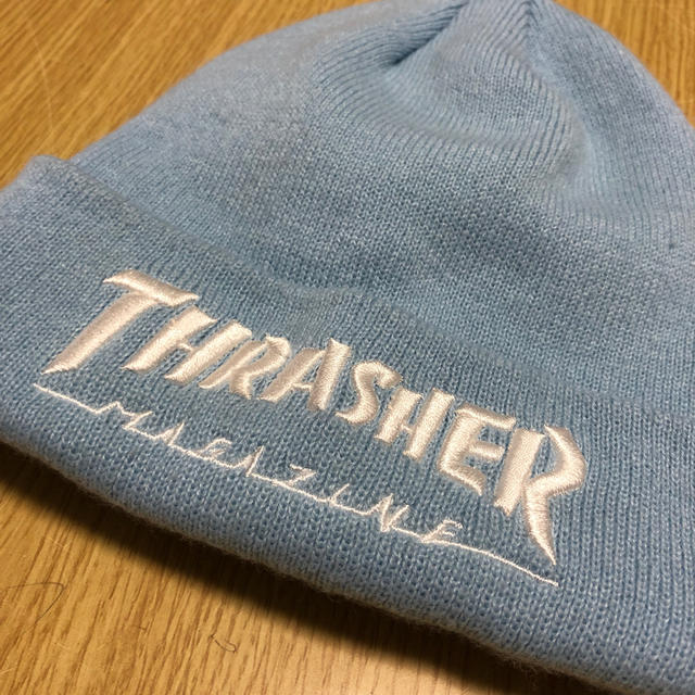 THRASHER(スラッシャー)のTHRASHERニット帽水色 メンズの帽子(ニット帽/ビーニー)の商品写真