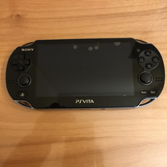 PlayStation®Vita PCH−1100