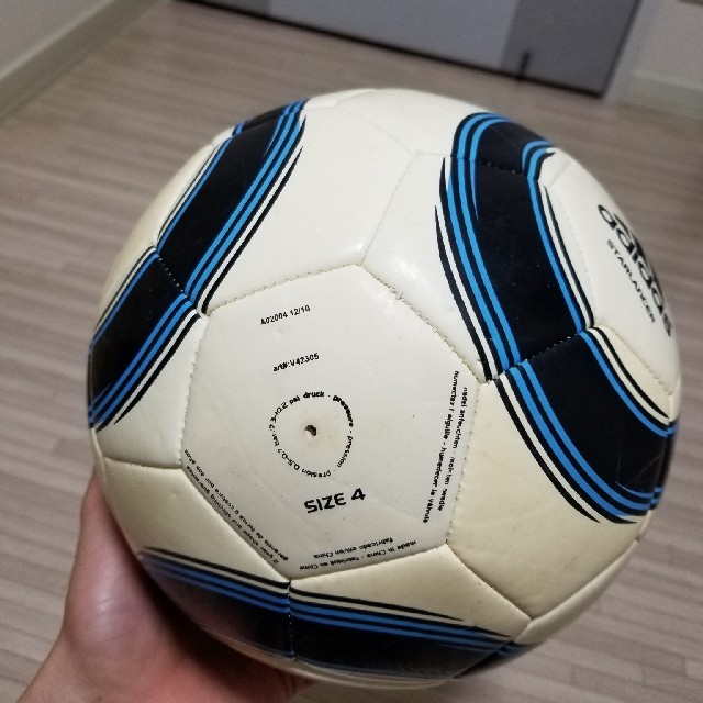 adidas(アディダス)のadidas ボール スポーツ/アウトドアのサッカー/フットサル(ボール)の商品写真