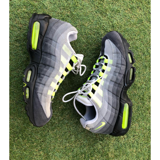 NIKE(ナイキ)の27.5cm NIKE AIRMAX95 イエローグラデ メンズの靴/シューズ(スニーカー)の商品写真