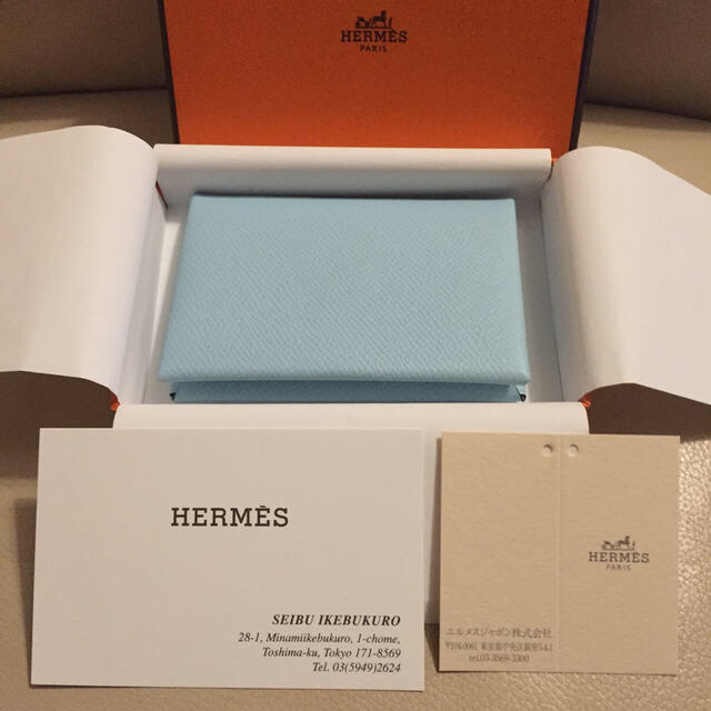 Hermes(エルメス)のりか様 専用 HERMES CALVI  レディースのファッション小物(名刺入れ/定期入れ)の商品写真