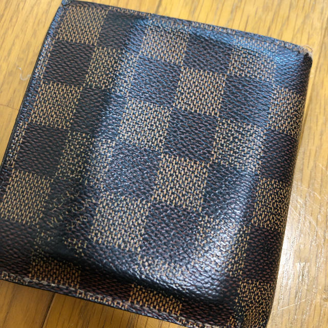 LOUIS VUITTON(ルイヴィトン)のルイヴィトン LV 二つ折り財布 メンズのファッション小物(折り財布)の商品写真