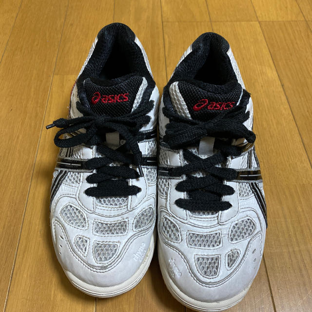 asics(アシックス)のアシックスバレーボールシューズ　24㎝　お値下げしました❗️ スポーツ/アウトドアのスポーツ/アウトドア その他(バレーボール)の商品写真