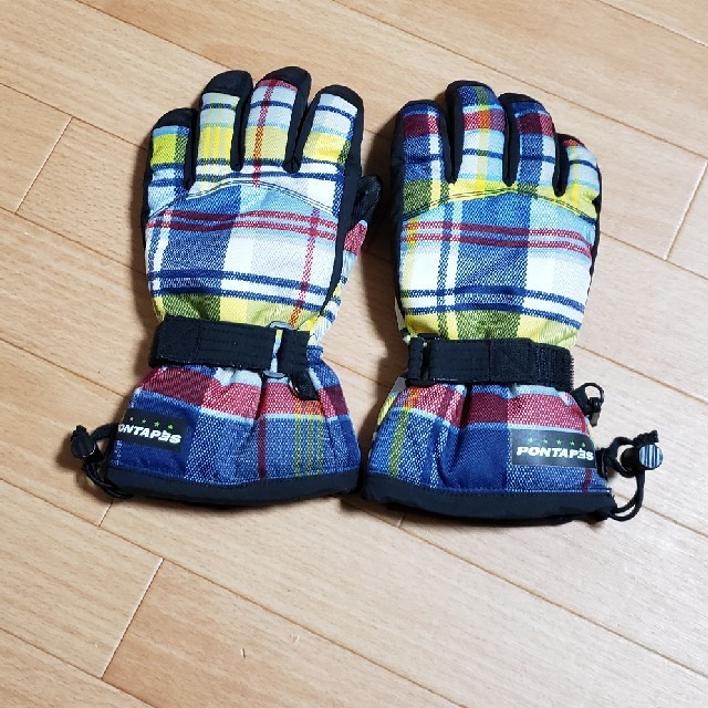 スキースノボ手袋　キッズ150センチ キッズ/ベビー/マタニティのこども用ファッション小物(手袋)の商品写真
