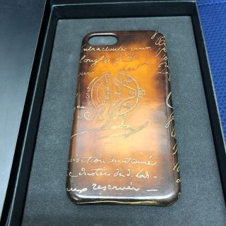 ベルルッティ iPhone ケース カリグラフィー ゴールデンパティーヌ 7 8