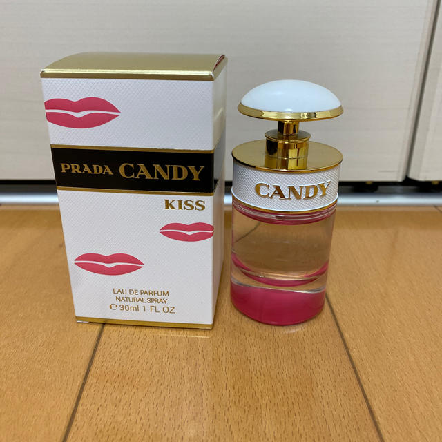 PRADA(プラダ)のPRADAキャンディキスオーデパルファム コスメ/美容の香水(香水(女性用))の商品写真