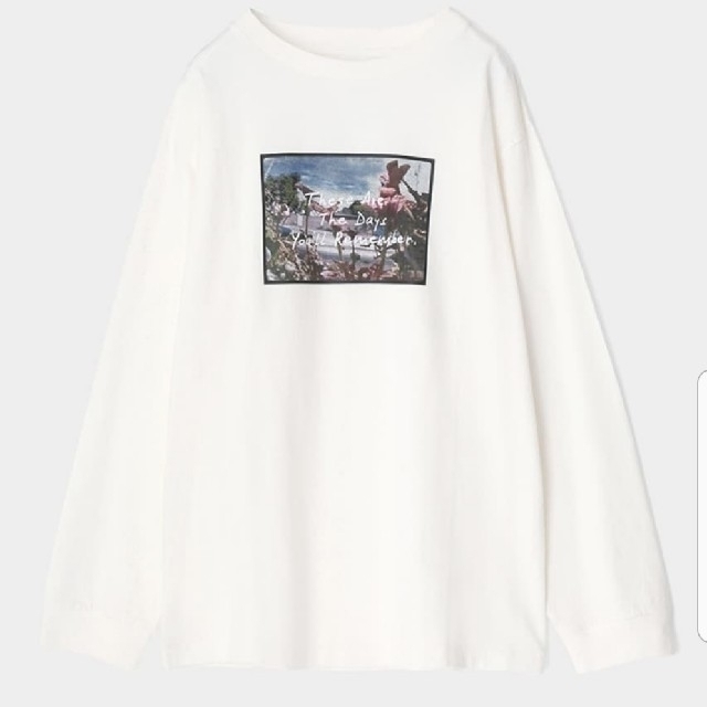 moussy(マウジー)のMOUSSY SCREEN LS Tシャツ レディースのトップス(Tシャツ(長袖/七分))の商品写真