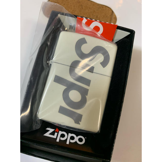 新品 2020ssSupreme Glow-in-the-Dark Zippo