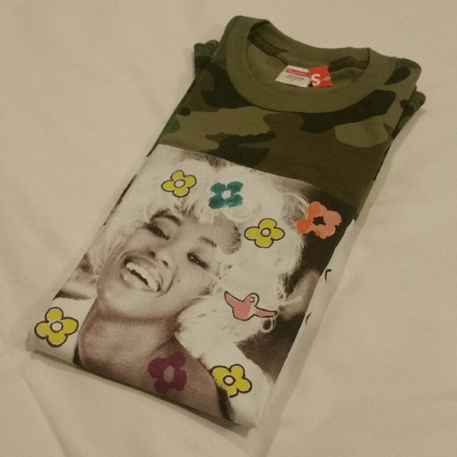 【L】supreme naomi tee