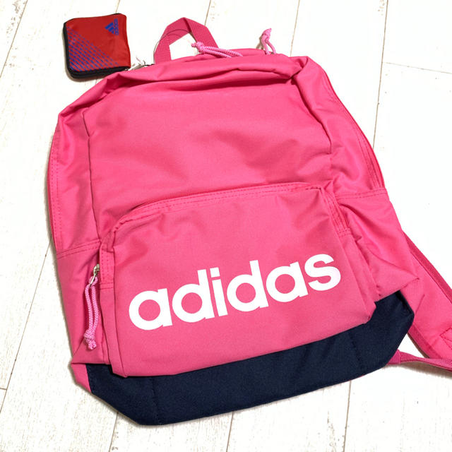 adidas(アディダス)のアディダス  リュック　バックパック レディースのバッグ(リュック/バックパック)の商品写真