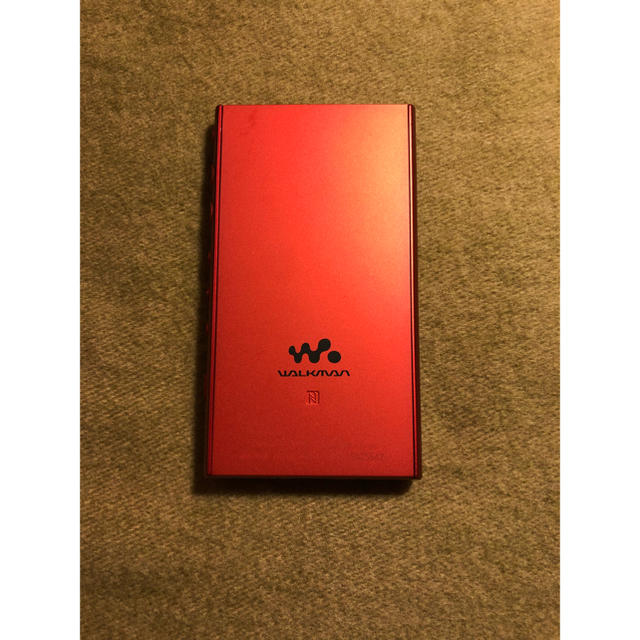 WALKMAN(ウォークマン)の★ウォークマン NW-A106★ ほぼ新品！ 本体 スマホ/家電/カメラのオーディオ機器(ポータブルプレーヤー)の商品写真