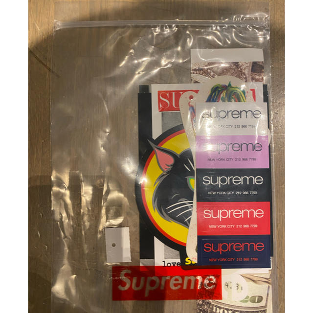 Supreme(シュプリーム)の2020S/S Supreme ステッカー　BOXステッカー付 メンズのファッション小物(その他)の商品写真