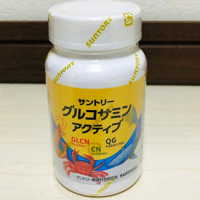 サントリー(サントリー)の【⭐︎グルコサミンアクティブ⭐︎】180粒　早い者勝ち♪ 食品/飲料/酒の健康食品(その他)の商品写真