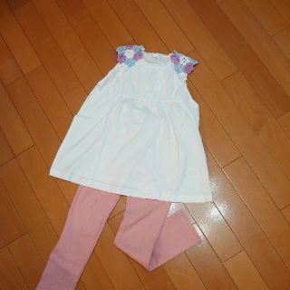 コンビミニ(Combi mini)のベベ様専用。新品！未使用！♥️combi mini♥️両肩レース編みチュニック。(Tシャツ/カットソー)