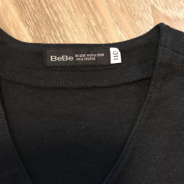 BeBe(ベベ)のBeBe  ベスト　１１０サイズ　美品！！ キッズ/ベビー/マタニティのキッズ服男の子用(90cm~)(ジャケット/上着)の商品写真
