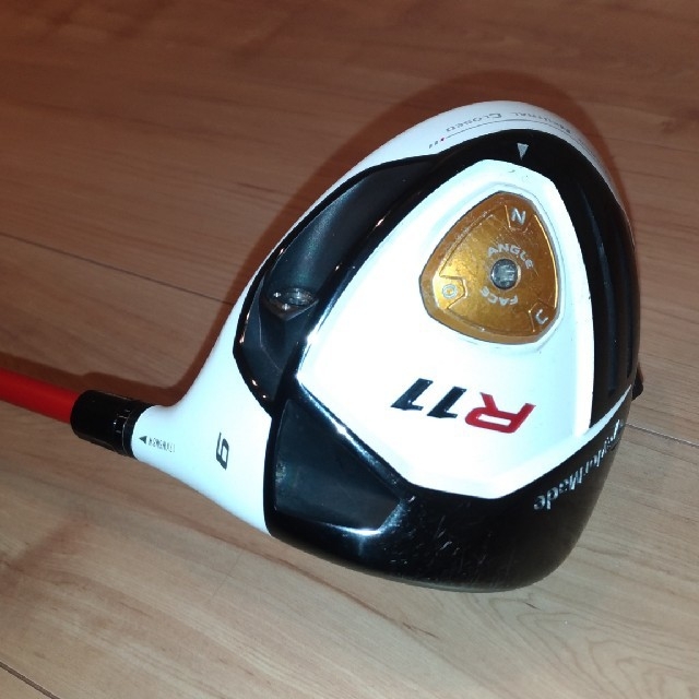 TaylorMade(テーラーメイド)のR11 9℃　TourAD DJ7X グリップほぼ新品 スポーツ/アウトドアのゴルフ(クラブ)の商品写真