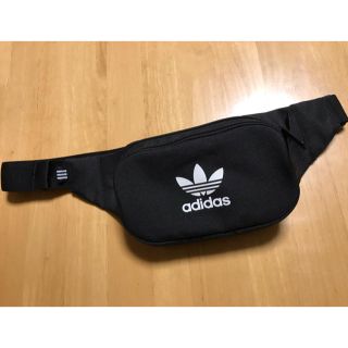 アディダス(adidas)のadidas♡ウエストポーチ(ボディバッグ/ウエストポーチ)