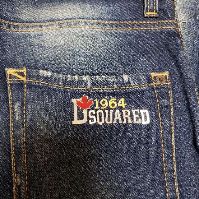 DSQUARED2(ディースクエアード)の【極美品】DSQUARED2  ディースクエアード  デニム 46 メンズのパンツ(デニム/ジーンズ)の商品写真