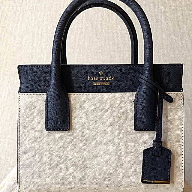 kate spade new york(ケイトスペードニューヨーク)の【お値下げ】ケイトスペート　バイカラー　2wayバック レディースのバッグ(ショルダーバッグ)の商品写真