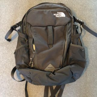 ザノースフェイス(THE NORTH FACE)の購入申請有り　専用　ザノースフェイス  リュック　surge(バッグパック/リュック)