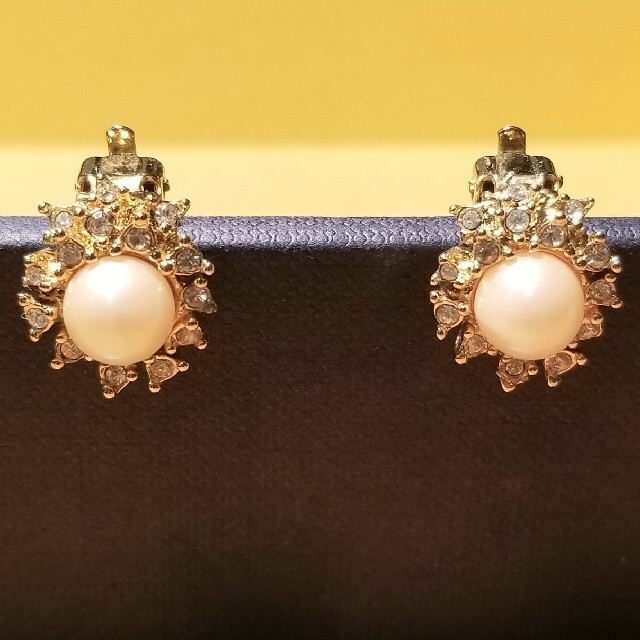 NINA RICCI(ニナリッチ)の【オマケ付き】NINA RICCI パールイヤリング レディースのアクセサリー(イヤリング)の商品写真