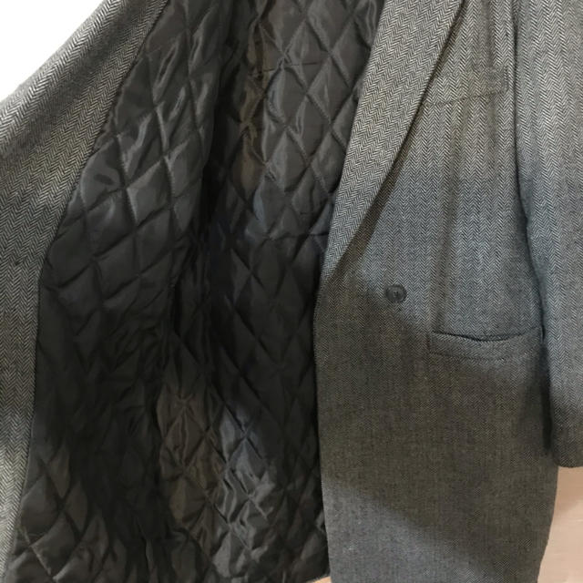 Harris Tweed(ハリスツイード)のツイード 中綿入り ダブルチェスターコート グレー メンズのジャケット/アウター(チェスターコート)の商品写真