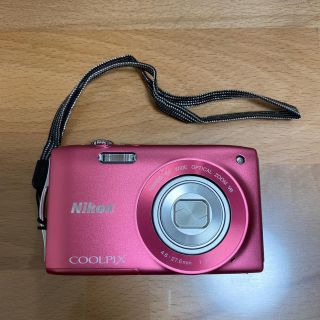 ニコン(Nikon)のCOOLPIX S3300(コンパクトデジタルカメラ)