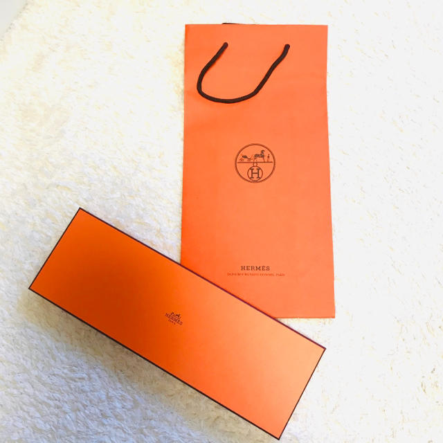 Hermes(エルメス)のエルメス 空箱 ショッパー 紙袋 レディースのバッグ(ショップ袋)の商品写真