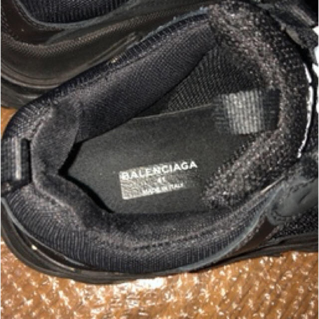 Balenciaga(バレンシアガ)のBALENCIAGA triple s 41 値下げ可 メンズの靴/シューズ(スニーカー)の商品写真