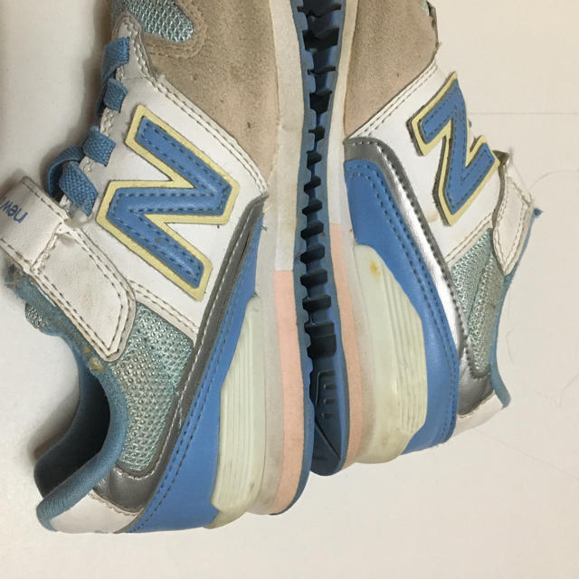 New Balance(ニューバランス)の難あり！ニューバランス♡996/17〜18cm  キッズ/ベビー/マタニティのキッズ靴/シューズ(15cm~)(スニーカー)の商品写真