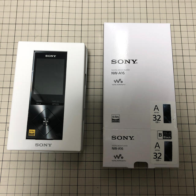 SONY by rakumaboy's shop｜ソニーならラクマ - ウォークマンa32GBシリーズとカバー2種の通販 得価新作