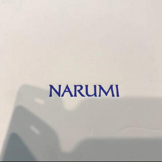 ナルミ(NARUMI)のNARUMIスクエア大皿1枚とカップ＆ソーサー2点セット(食器)