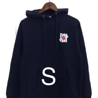 アンディフィーテッド(UNDEFEATED)のRISING SUN ICON PULLOVER HOOD ネイビー S(パーカー)