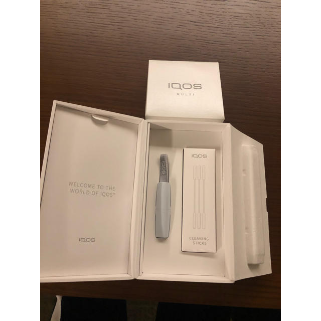 IQOS(アイコス)の海人0812様専用　iQOS3とマルチのクリーニングセット メンズのファッション小物(タバコグッズ)の商品写真