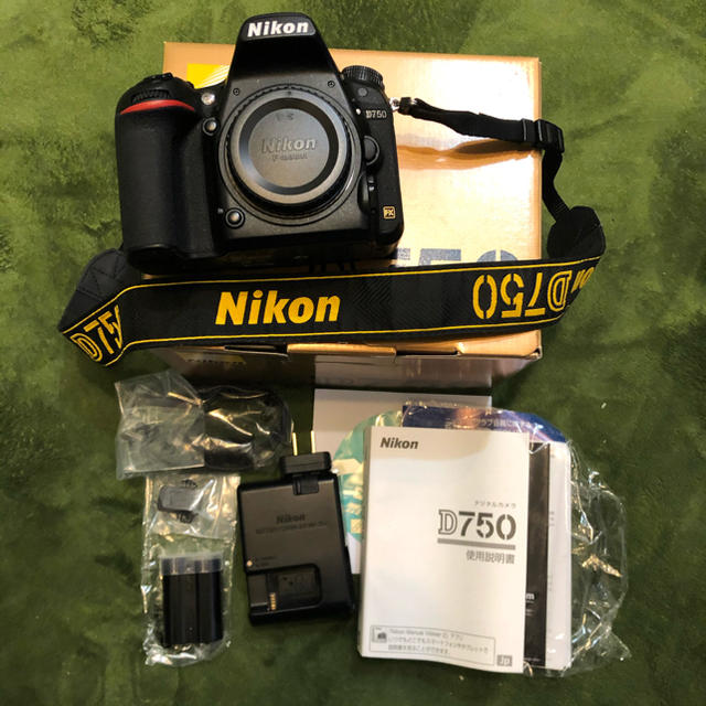 美品 D750本体