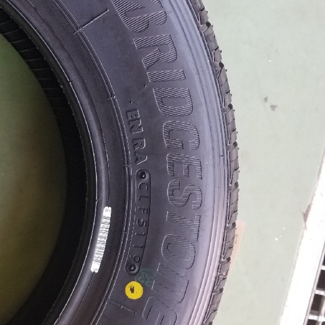 BRIDGESTONE(ブリヂストン)のブリヂストンK370 145/80R12LT80/78新品4本1セット 自動車/バイクの自動車(タイヤ)の商品写真