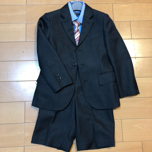 Men's Club(メンズクラブ)のスーツ 4点 セット【サイズ１20】男児/入学式／卒園式 キッズ/ベビー/マタニティのキッズ服男の子用(90cm~)(ドレス/フォーマル)の商品写真