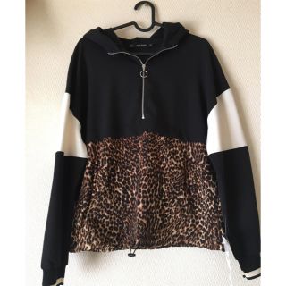 ザラ(ZARA)の今期新品ZARA♡レオパード柄コンピZIPフードプルオーバー(その他)