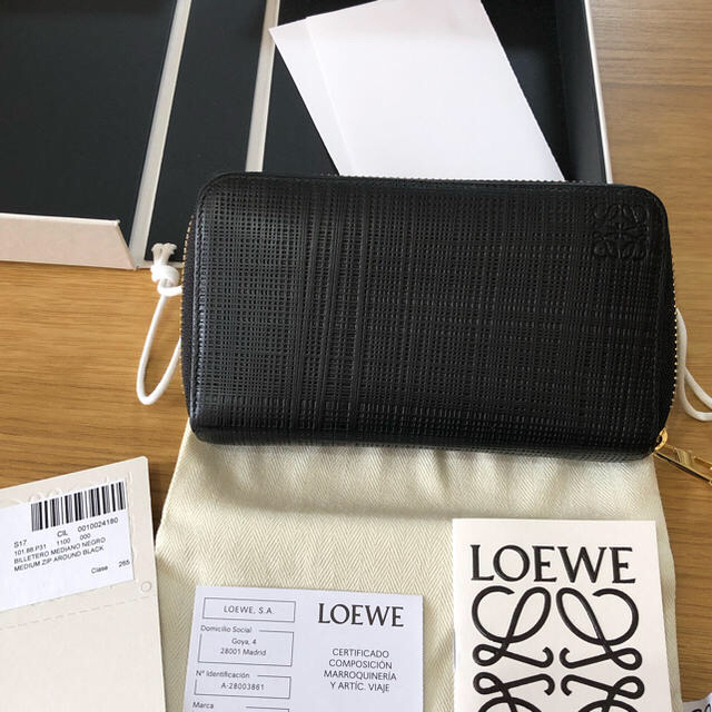 loewe Midium Zip Around Black