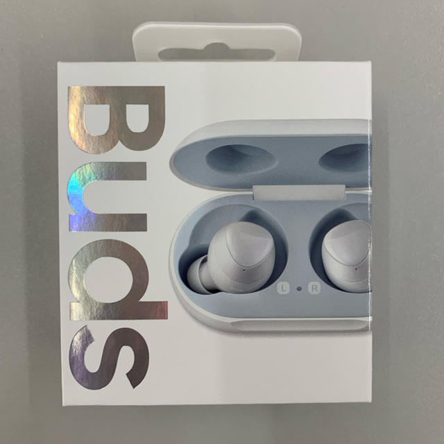 SAMSUNG(サムスン)のリンちゃん様専用　Galaxy Buds White×2 スマホ/家電/カメラのオーディオ機器(ヘッドフォン/イヤフォン)の商品写真