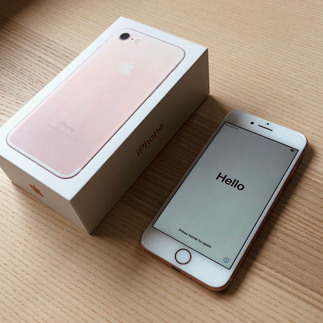 iPhone 7 Rose Gold 32 GB SIMフリー