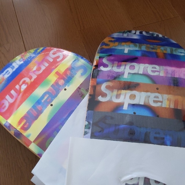 2021年レディースファッション福袋特集 Supreme - supreme  didtorted logo skateboard   黒のみ スケートボード