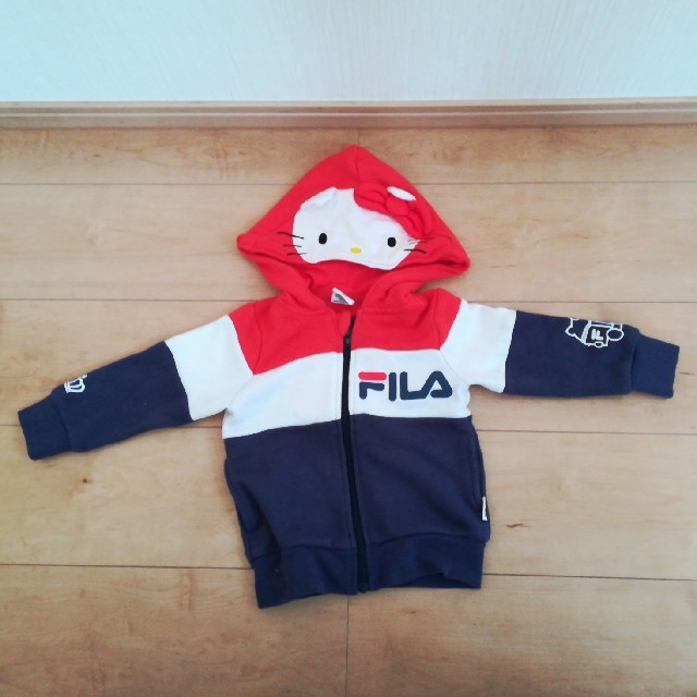 BABYDOLL(ベビードール)のベビードール　FILA パーカー　90サイズ キッズ/ベビー/マタニティのキッズ服女の子用(90cm~)(ジャケット/上着)の商品写真