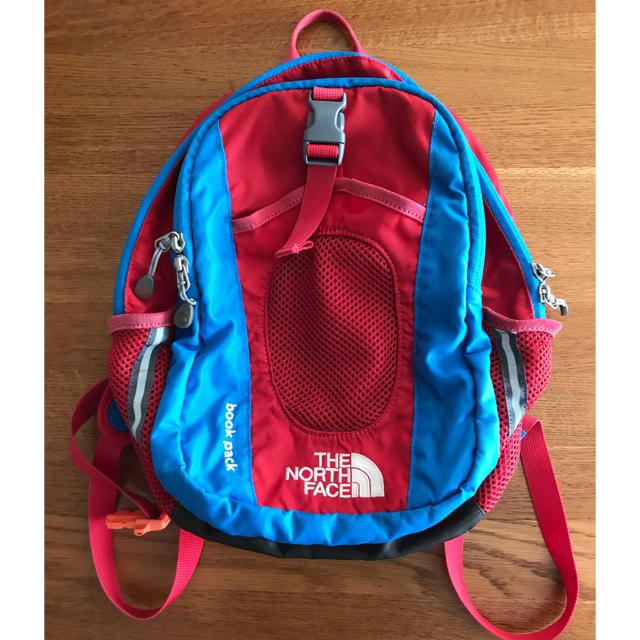 THE NORTH FACE(ザノースフェイス)の子供用リュック (ノースフェイス) キッズ/ベビー/マタニティのこども用バッグ(リュックサック)の商品写真